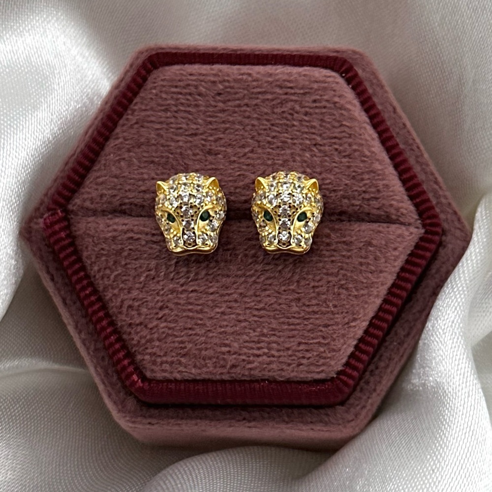 925 Sterling Silver Jaguar/Leopard Cat With Green Eyes Stud Earrings